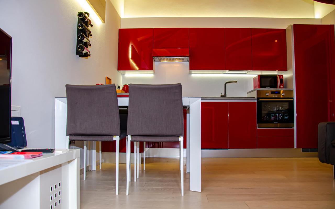 Holiday House Viola Tirano Εξωτερικό φωτογραφία