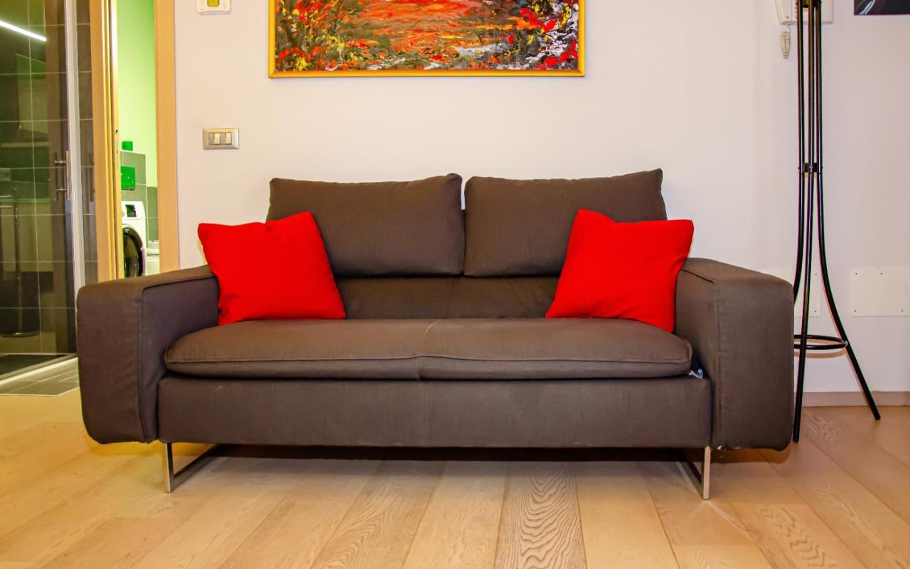 Holiday House Viola Tirano Εξωτερικό φωτογραφία