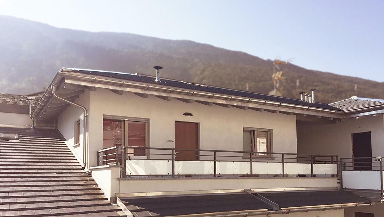 Holiday House Viola Tirano Εξωτερικό φωτογραφία